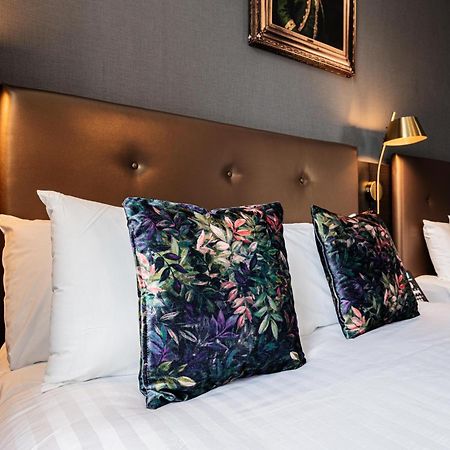 The House On Warwick Hotel London Exterior photo