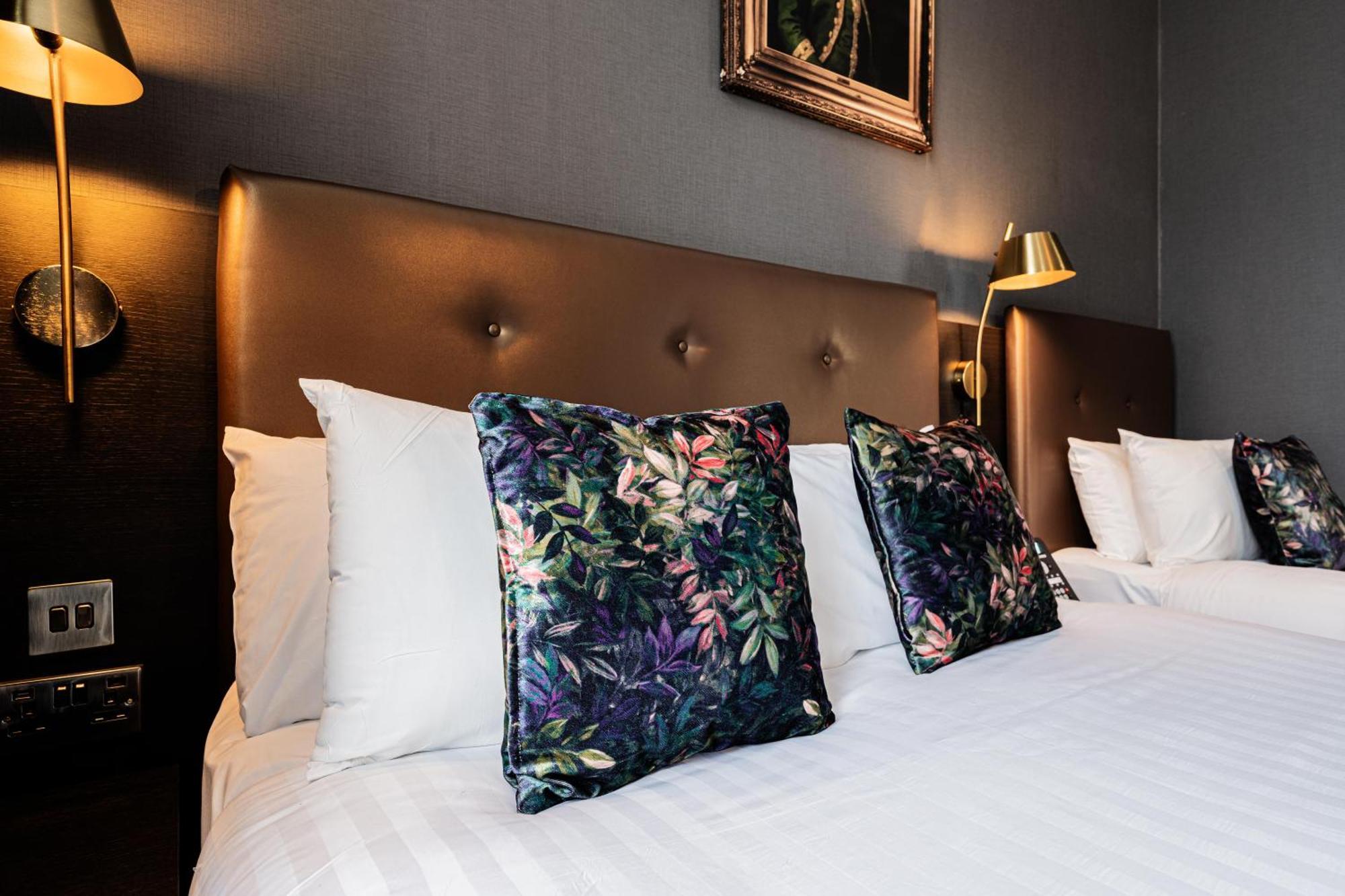 The House On Warwick Hotel London Exterior photo