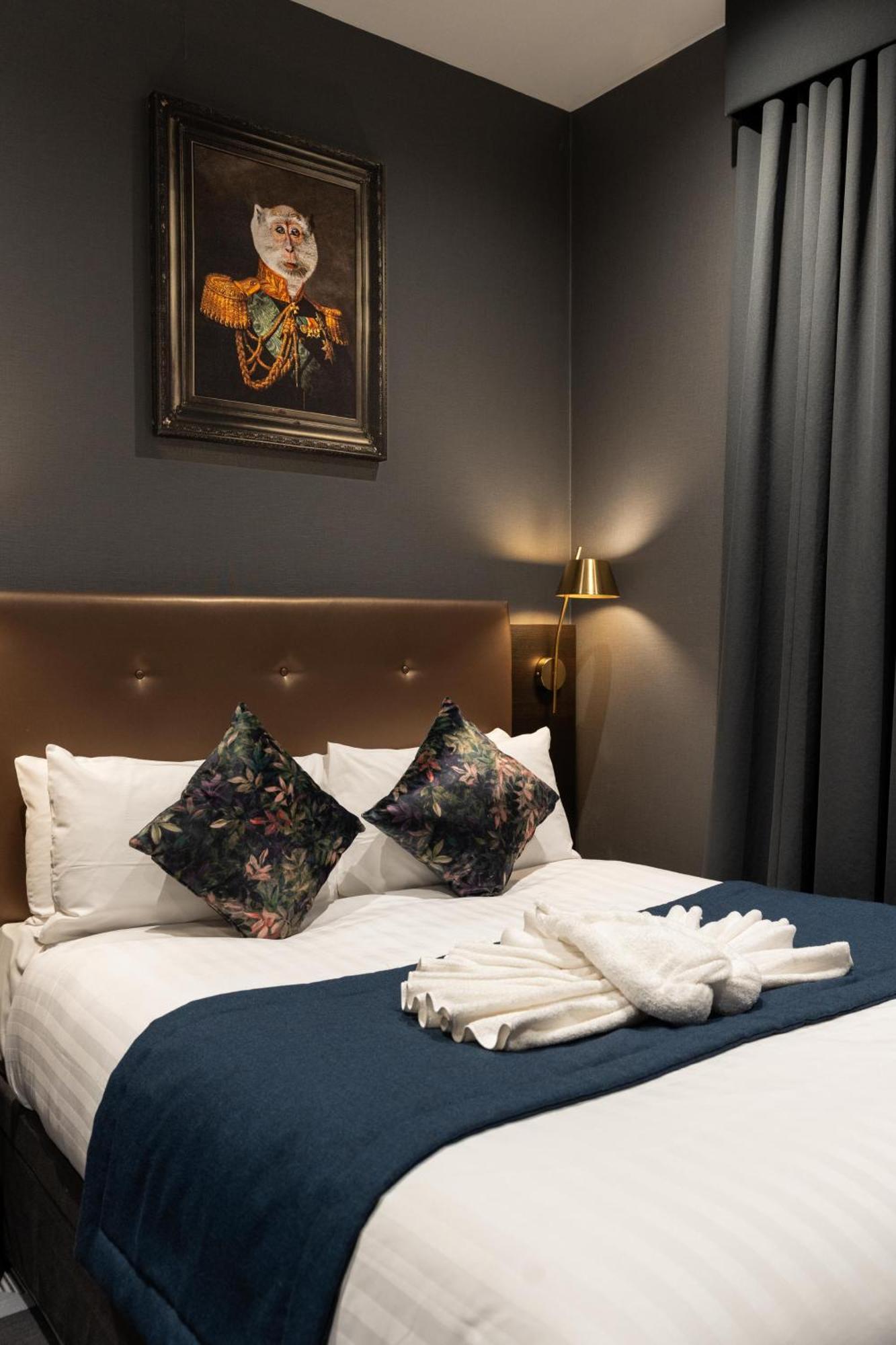 The House On Warwick Hotel London Exterior photo